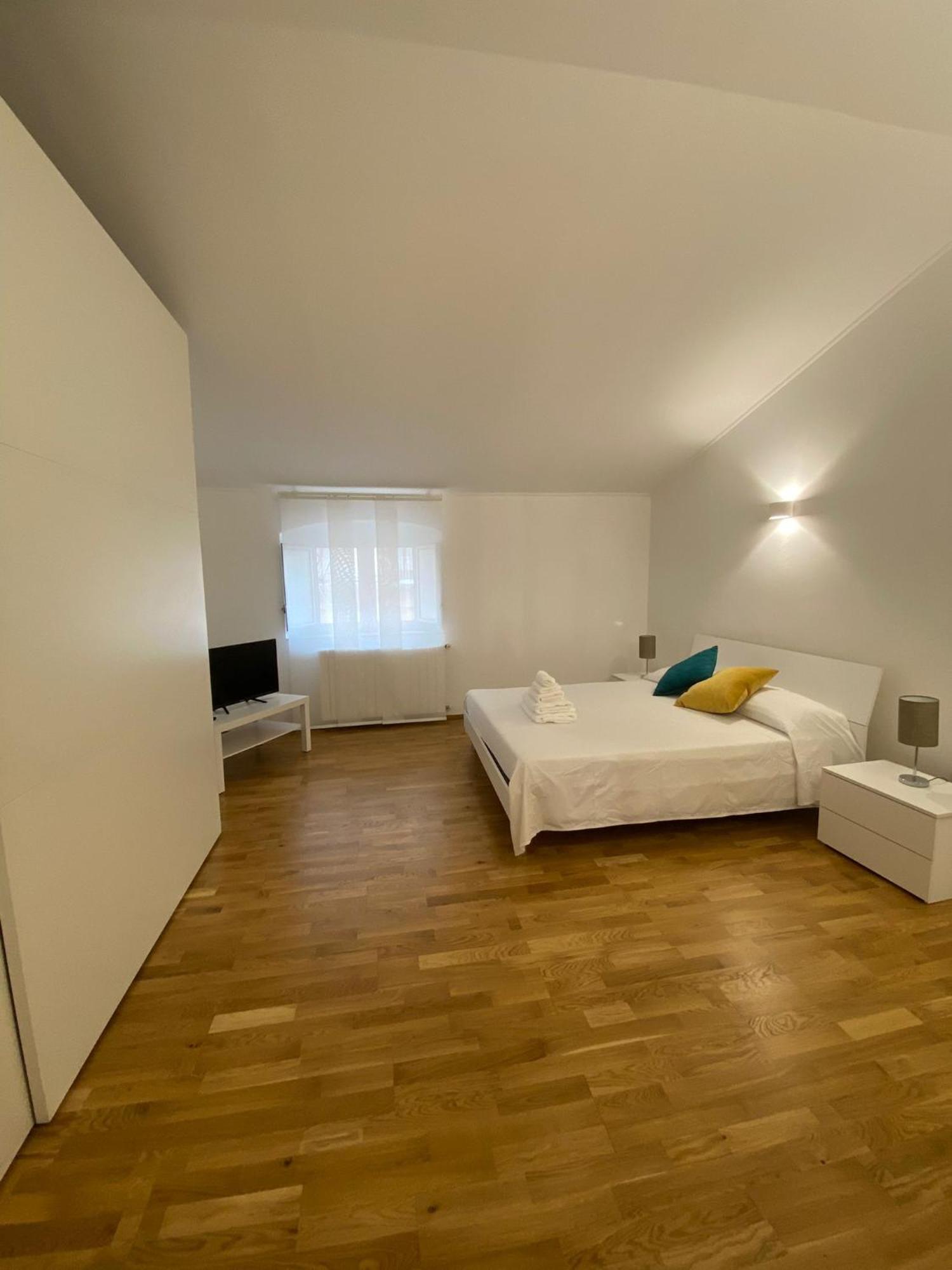 Appartamento La Casa Di Lello Taranto Esterno foto